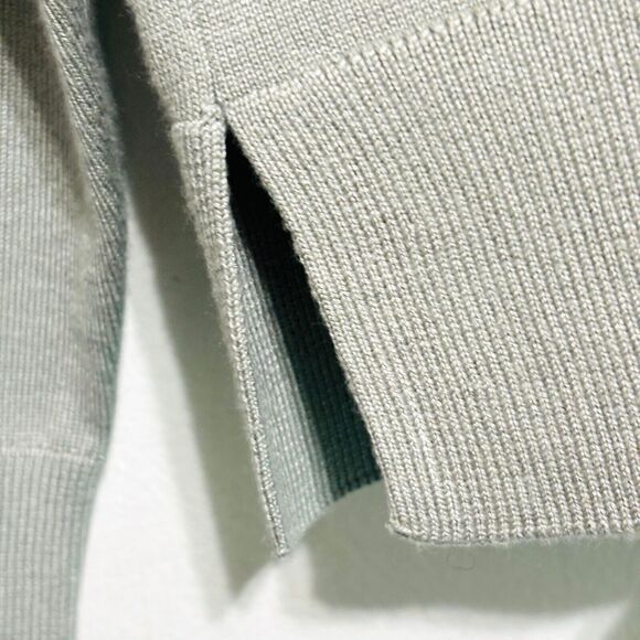 DKNY Boxy Sequin Pocket Sweater Sz Large Sage Green Crop Crewneck - Picture 6 of 8